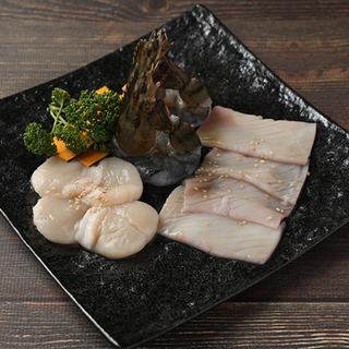 和牛焼肉 和心苑 新橋汐留店の海鮮盛り合わせ