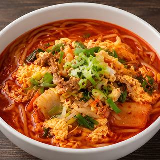 和牛焼肉 和心苑 新橋汐留店のユッケジャン麺